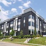 The Commodore By Stay Local Nashville