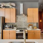 The Bloom House By Avantstay