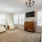 The Eloise By Stay Local Nashville