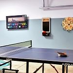 Lux Nashville Retreat 12 Beds Games Bar