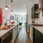 King & Queen 2 Homes - 24 Beds City Views