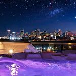 New Nash Eras - 15 Beds - Hot Tub On Rooftop Deck