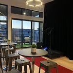 Music Hall ♫ Hot Tub/Stage/Rooftop/Walk To Gulch!