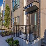 Game Room & Rooftop Deck At Downtown Nashville