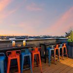 Hot Tub Poker Pool Table & Rooftop City Mls View