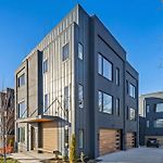 Hot Tub Poker Pool Table & Rooftop City Mls View
