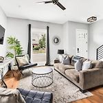 Luxury Villa Close Broadway With Garage And Fire Pit