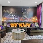 2 Side By Side Units Roof Decks Karaoke Murals