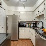 Boho West - West End - 3 Mins To Broadway