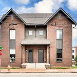 Luxury Villa Close Broadway With Garage And Fire Pit