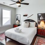 6 Mi To Broadway: Nashville Townhome W/ Balcony!
