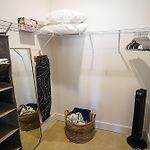 Modern 1Br Condo Just Minutes To Downtown