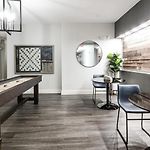 Boulevard Stays Midtown 1Br Pool Gym Parking 06