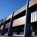 Modern 1Br Condo Just Minutes To Downtown
