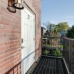 Historic Church Loft East Nash Free Parking