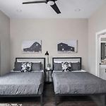 New Nashville Home - Rooftop Views - Hot Tub