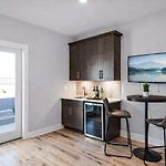 Modern Rooftop Retreat Nashville Views