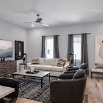 Modern Rooftop Retreat Nashville Views