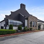 Quarters Inn & Suites