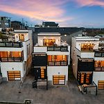 8Min To Downtown With Rooftop Golf Grill And Firepit