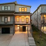 Balcony Bar, Grill & Firepit With A View And Sleeps 16 Only 8 To Broadway