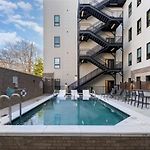 Harmony Outpost-Pool & Gym-4 Mins To Broadway