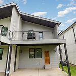 Riff & Rest - 2 Stylish Homes - Mins To Germantown