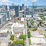 Rutledge After Dark - Walk To Broadway & The Gulch