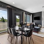 Gulch Condo With Pool Gym Private Patio & Garage