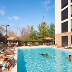 Bna Suites
