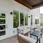 Prime West End 2Br W, Sauna And Balcony Near Vandy!