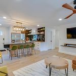 Nashoasis 10 Min To Dt, Gameroom, Huge Yard