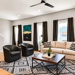 2 Nashville Homes Hot Tubs Sleeps Up To 24