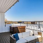 2 Nashville Homes Hot Tubs Sleeps Up To 24