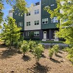 Rooftop Views 4Br 4Ba 7 Beds Near Broadway