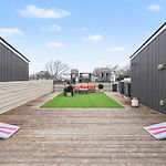 Stylish Townhome W Rooftop Views Near Broadway