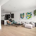 Modern Palette - Private Patio - Mins To Broadway