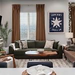 The Wild Rose House - Brand New - Skyline Views