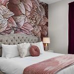 The Wild Rose House - Brand New - Skyline Views