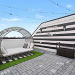 Rooftop Rendezvous - Sleeps 12 Rooftop Near Dt
