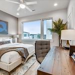 Beautiful New Townhome Hot Tub