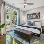 New Luxury Home Private Roof Deck