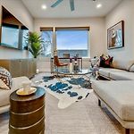 Modern Southern Townhomes Private Hot Tub