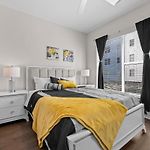 Stylish 1Br Walk To The Gulch & Broadway