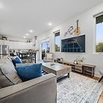 Private Rooftop, Karaoke Fun & More | Sleeps 10+