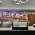 Club Hotel Nashville Inn & Suites