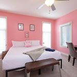 Lipstick & Boots - Luxury 3-Level Condo With Private Garage Near Music Row