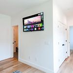 Close To The Gulch - Book Today