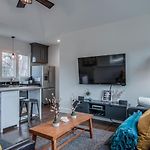 12 South Loft Walk To Coffee And Murals Plus King Bed