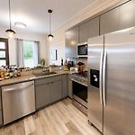 Vandy Midtown Condo L Washer Dryer And Free Parking